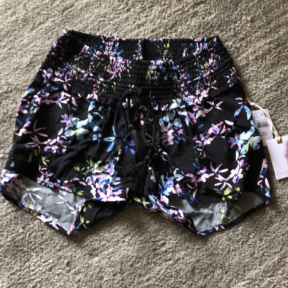 Jessica Simpson maternity shorts